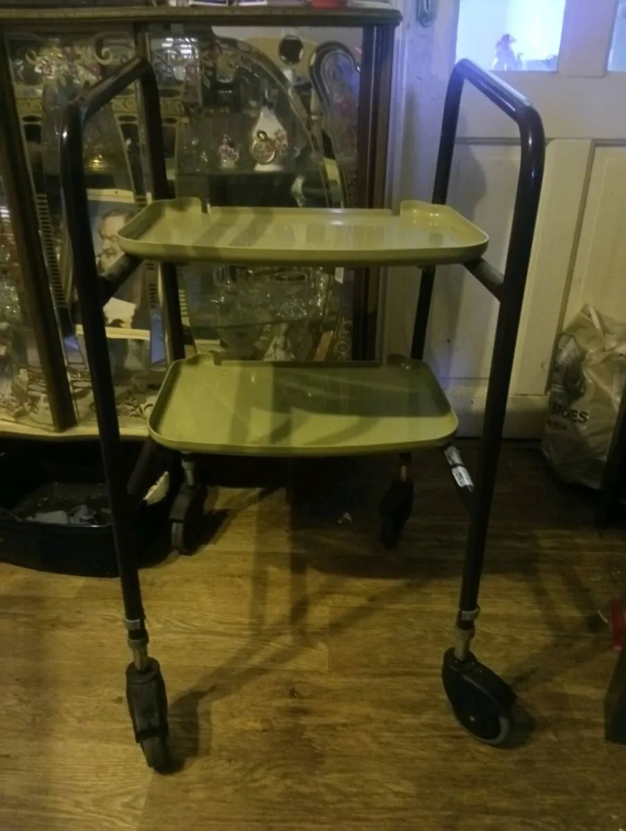 Tea trolley for the elderly - Image 3