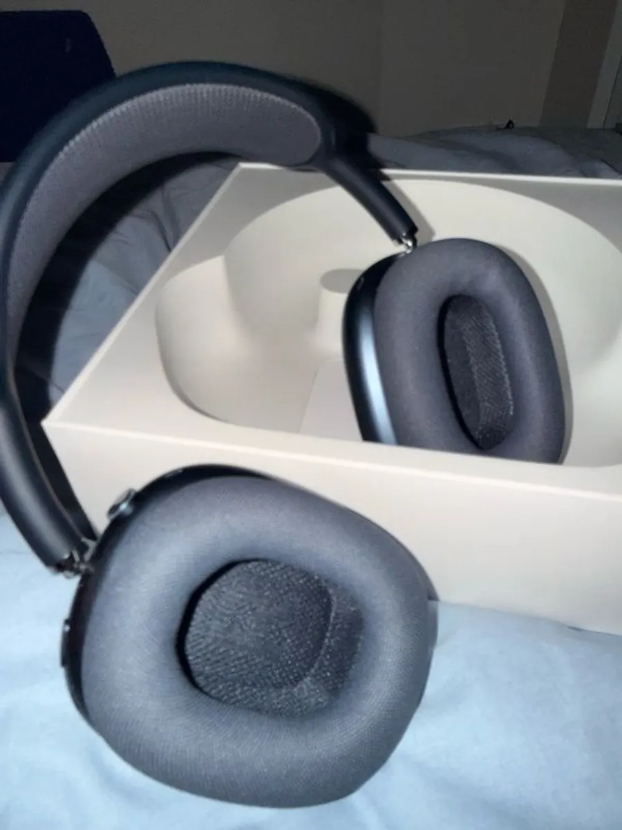 AirPods Max - Image 3
