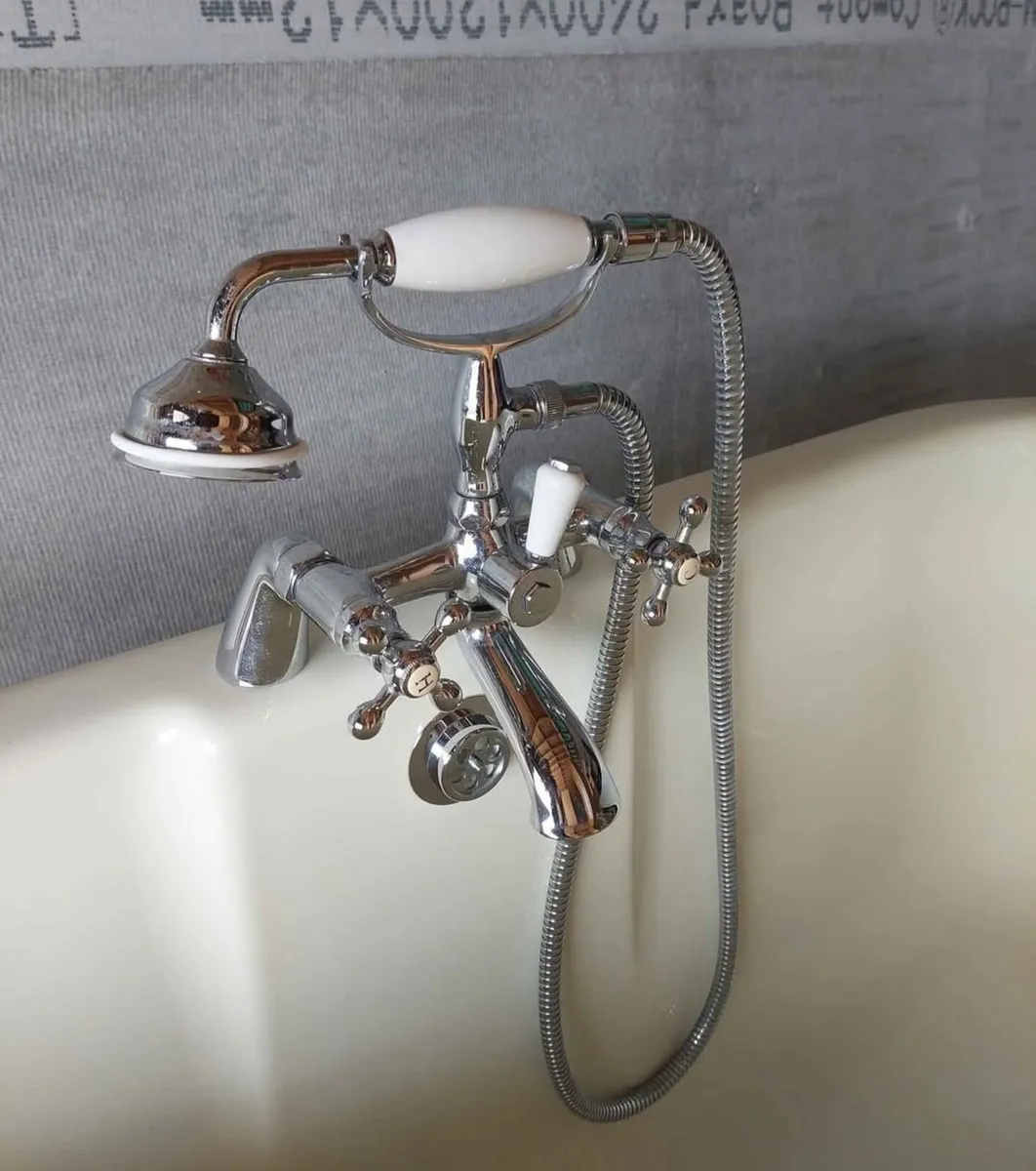 Freestanding bath - Image 3