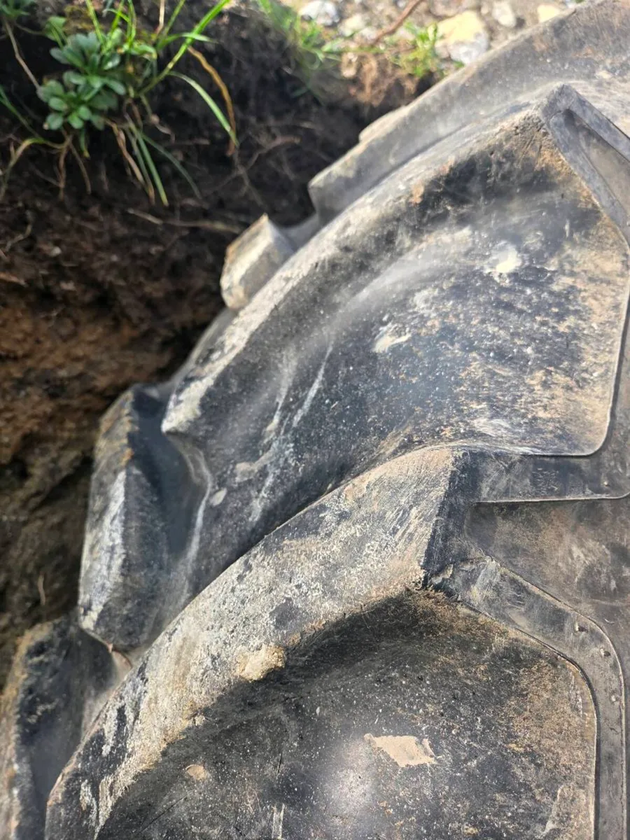 Tractor tyres - Image 2