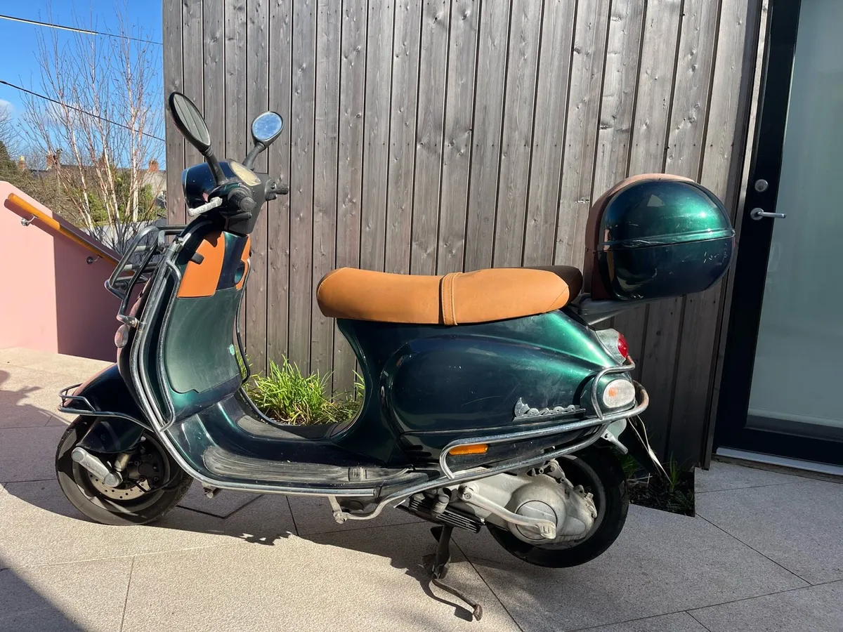 Vespa ET 4 125 - Image 1
