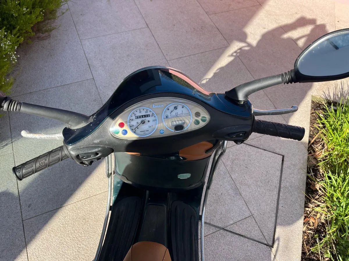 Vespa ET 4 125 - Image 4