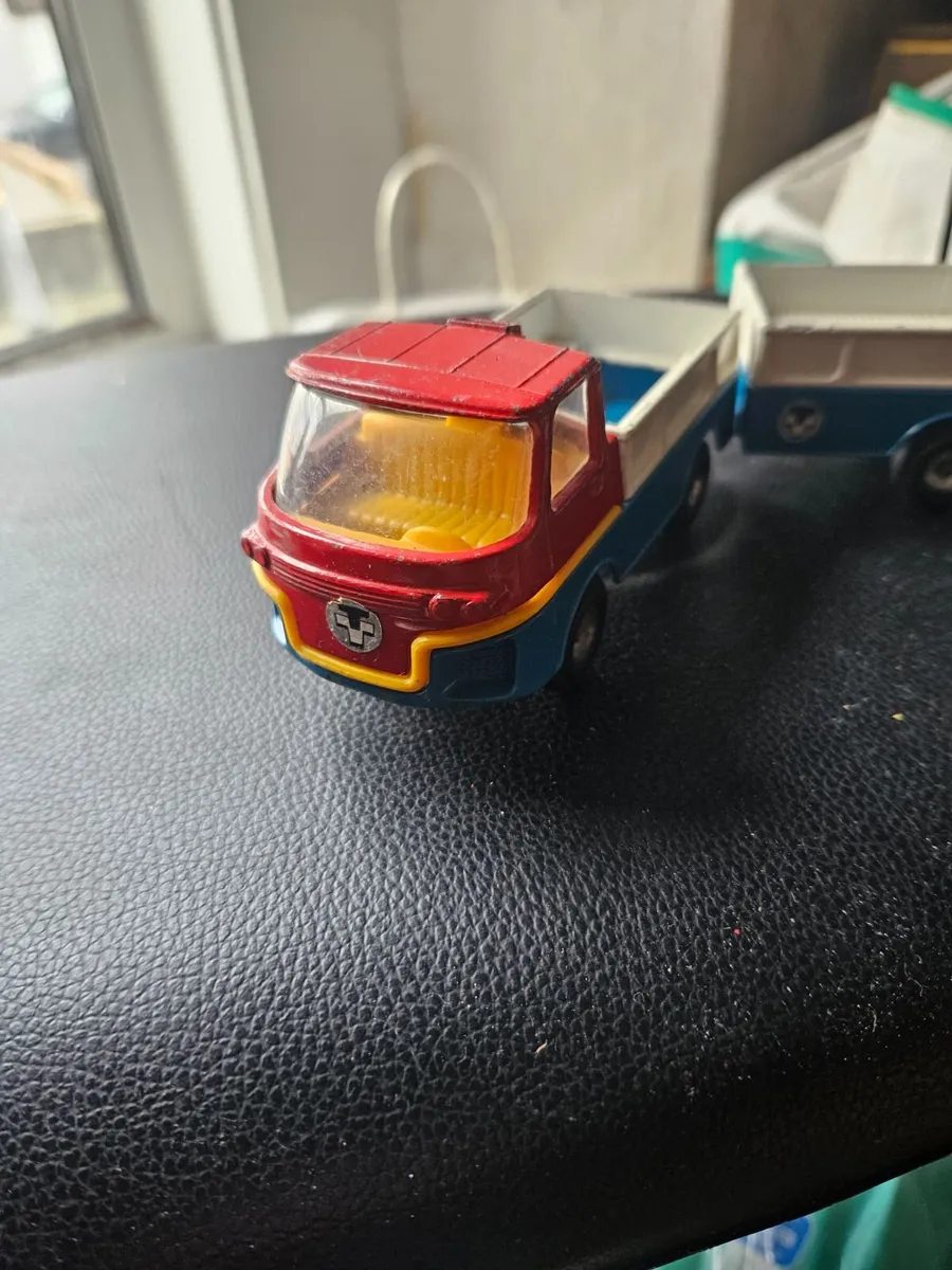 Corgi Truck and Trailer - Image 1