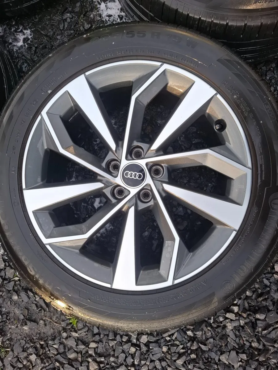 19" Genuine Audi Q5 S Line Alloys with tyres - Image 2
