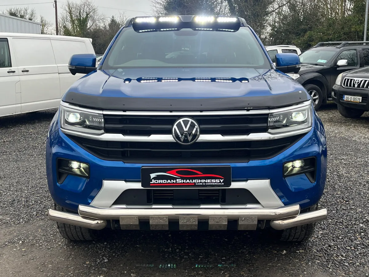 242 VW AMAROK STYLE 16K MILES *AS NEW* - Image 2
