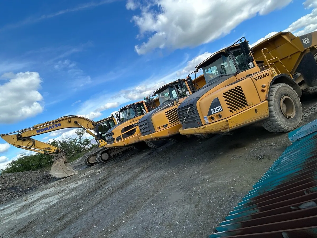 Artic Dumper driver wanted