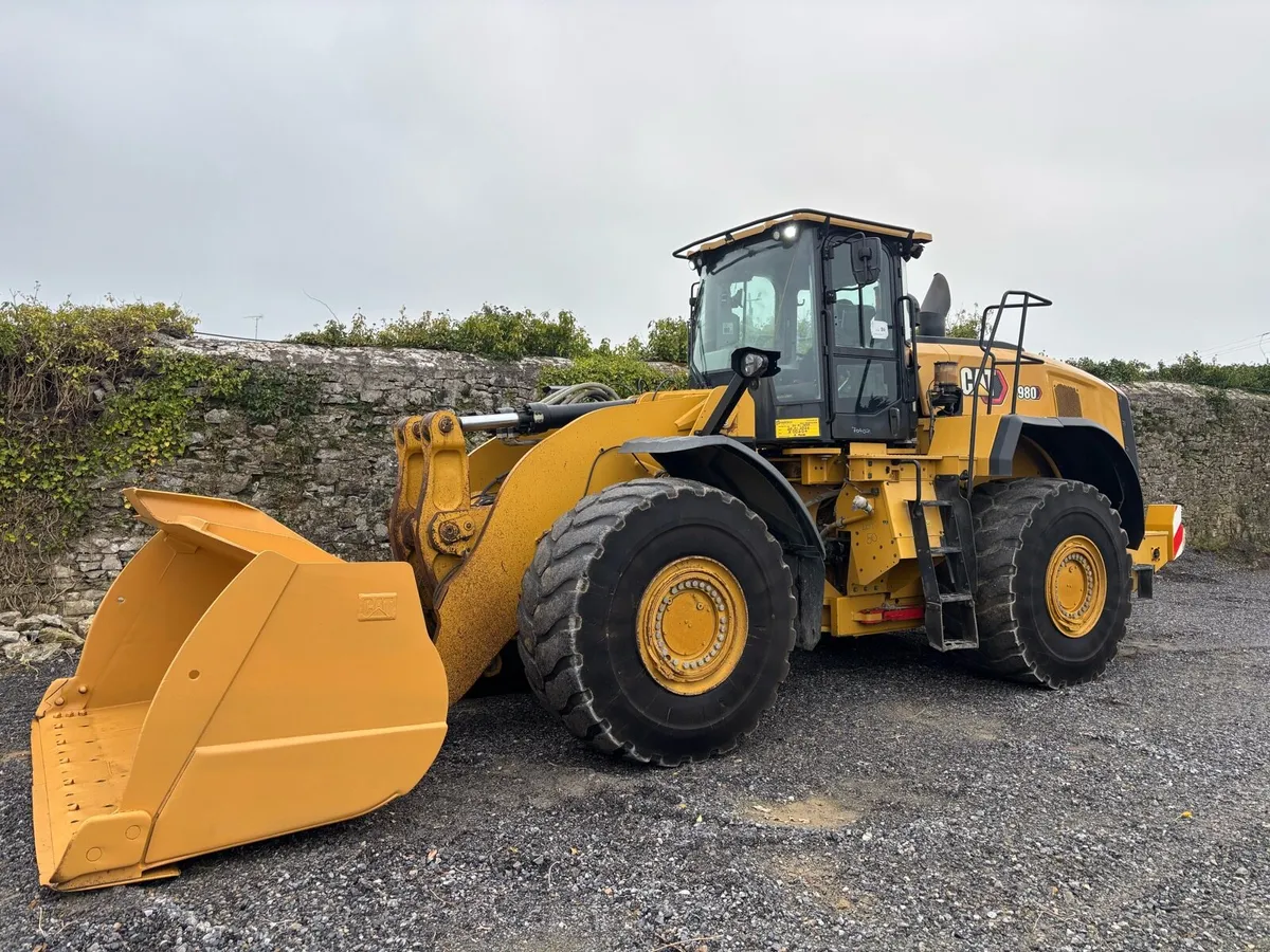 CAT 980 - Image 1