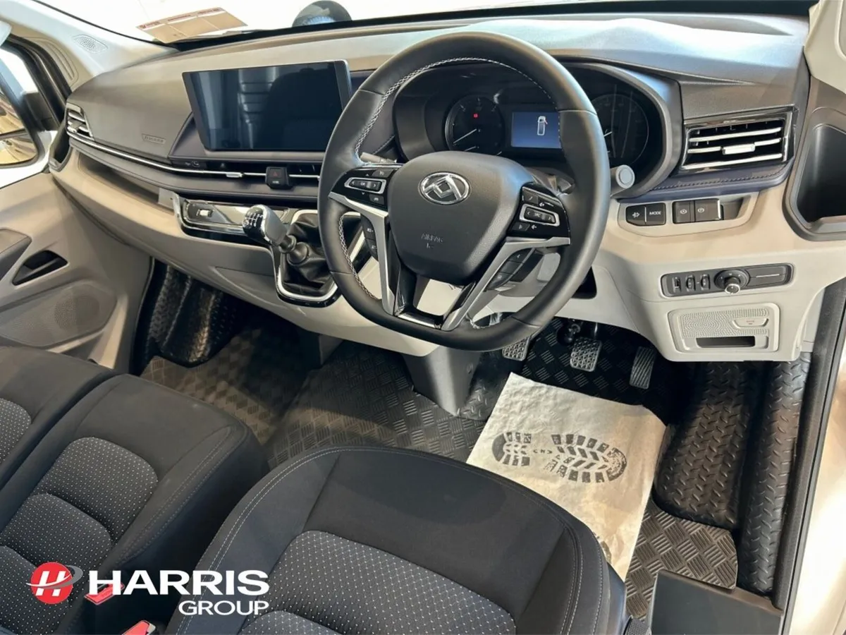 Maxus DELIVER 9 Deliver 9 LUX Panel Van - Image 2