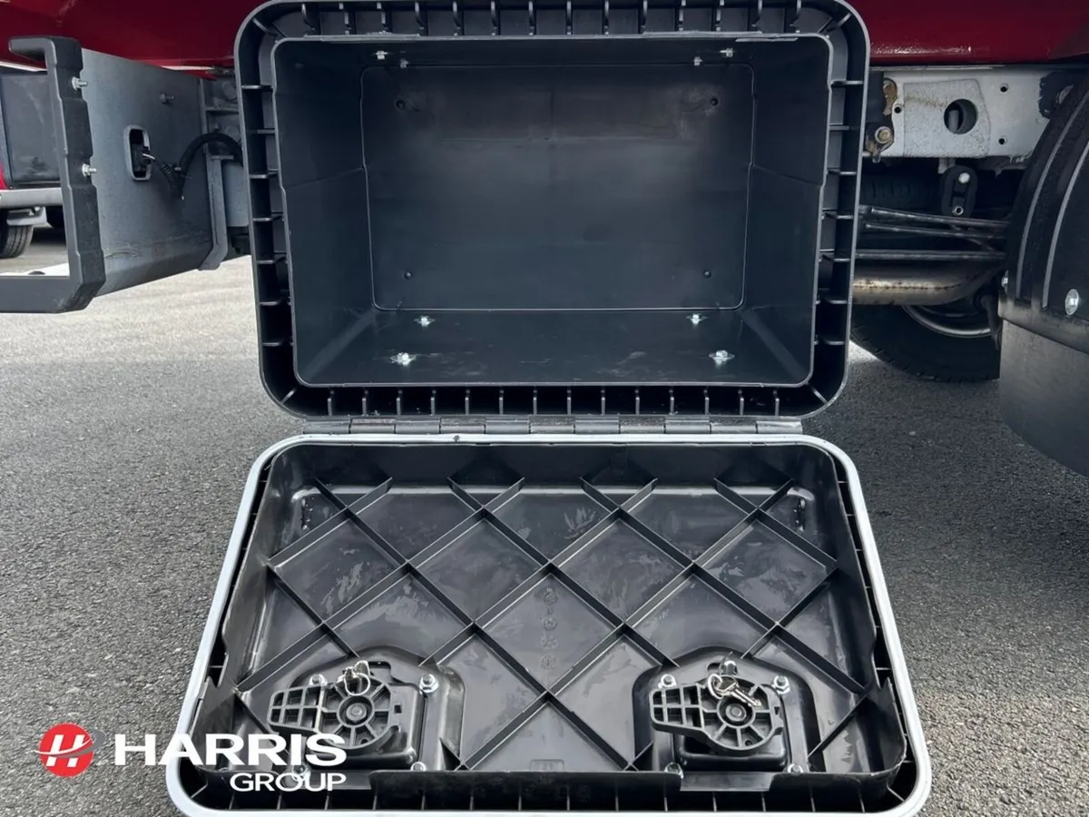 Maxus DELIVER 9 Deliver 9 McClean Flat Bed Body - Image 4