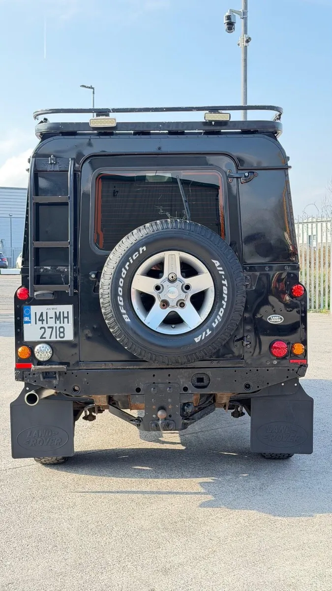 Landrover Defender 110 - Image 4