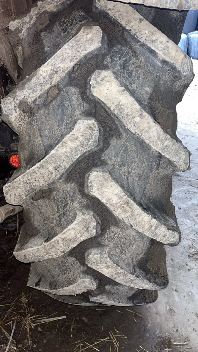 520/70/34 tyres - Image 1