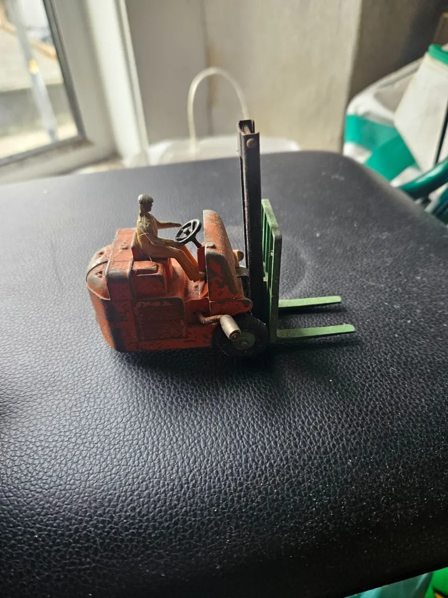 Dinky 1950's Forklift - Image 2