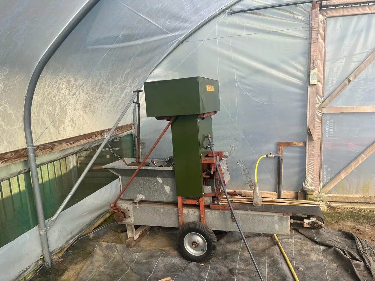 Soil Blocking Machine - Image 1