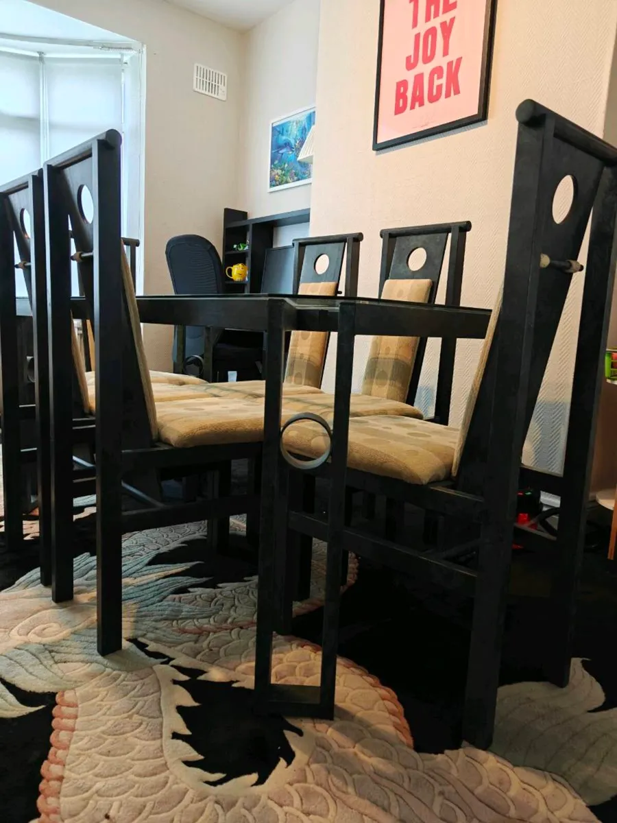 6 Seater Dining Table & Chairs - Image 2