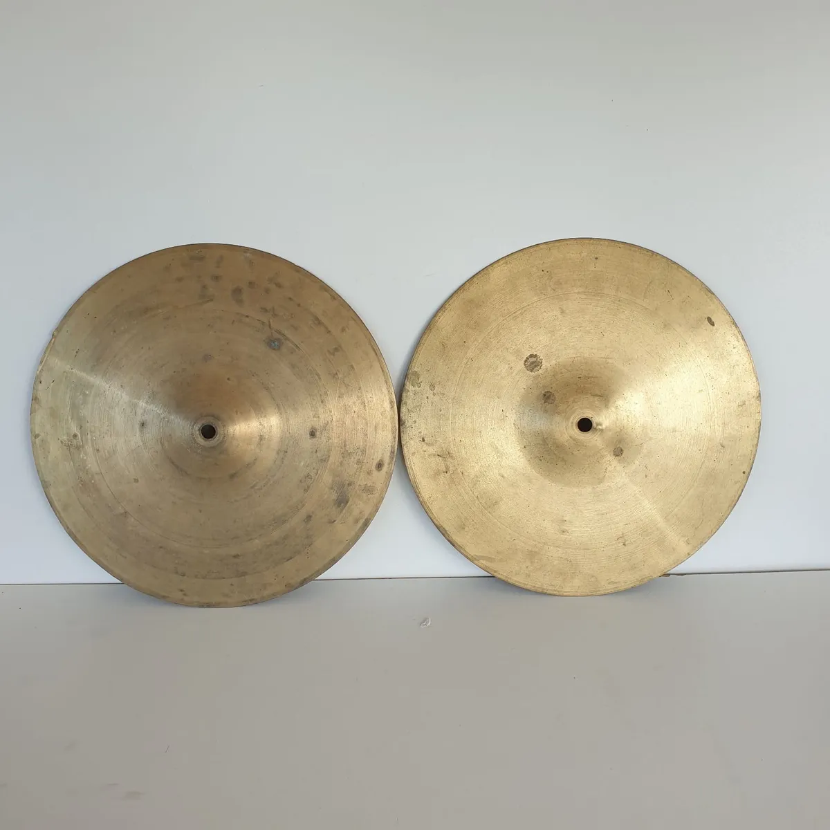 vintage pair of cymbals 34.5 cm 540g - Image 1