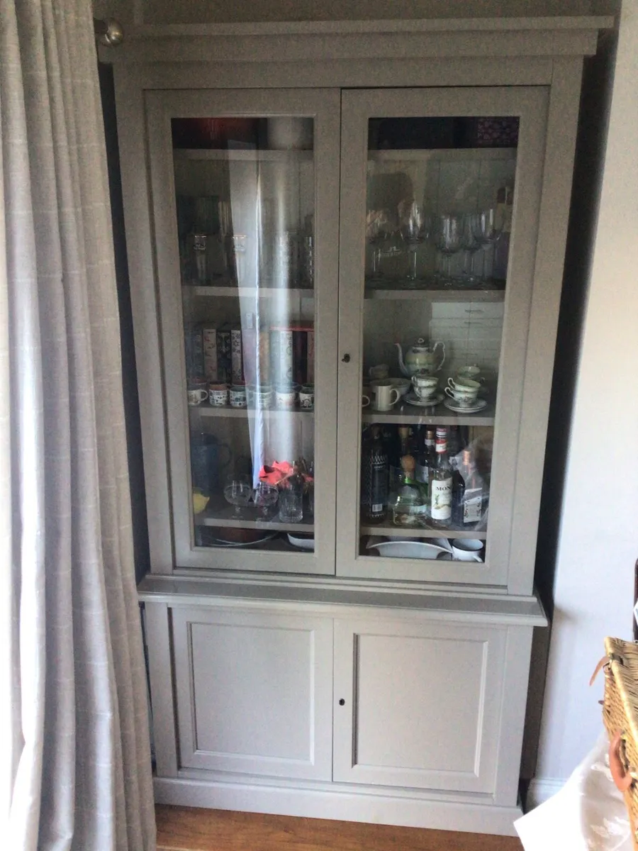Dresser Unit for Sale