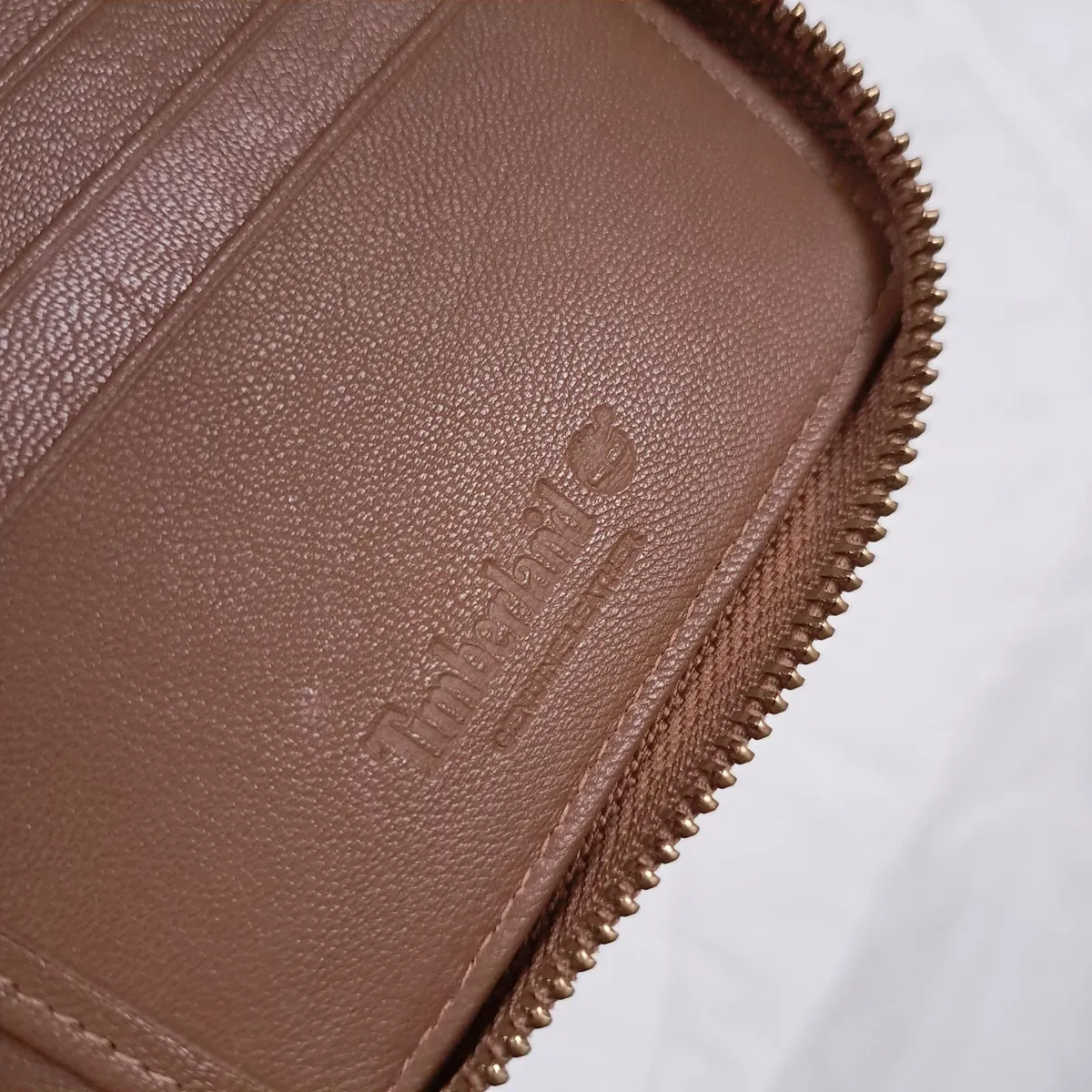 Timberland Brown Leather Square Zipped Wallet - Image 4