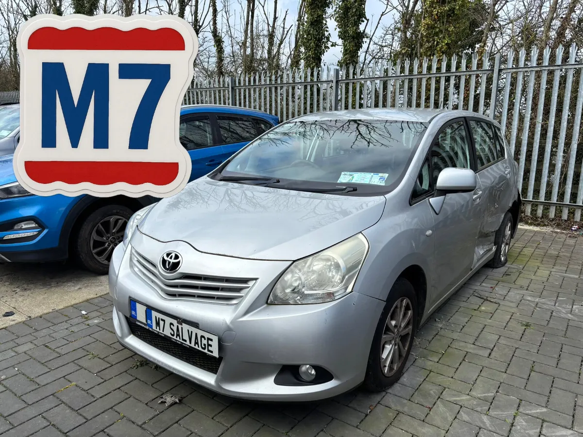 12 Verso D4D 2.0 7 Seats Drives 130k miles - Image 1