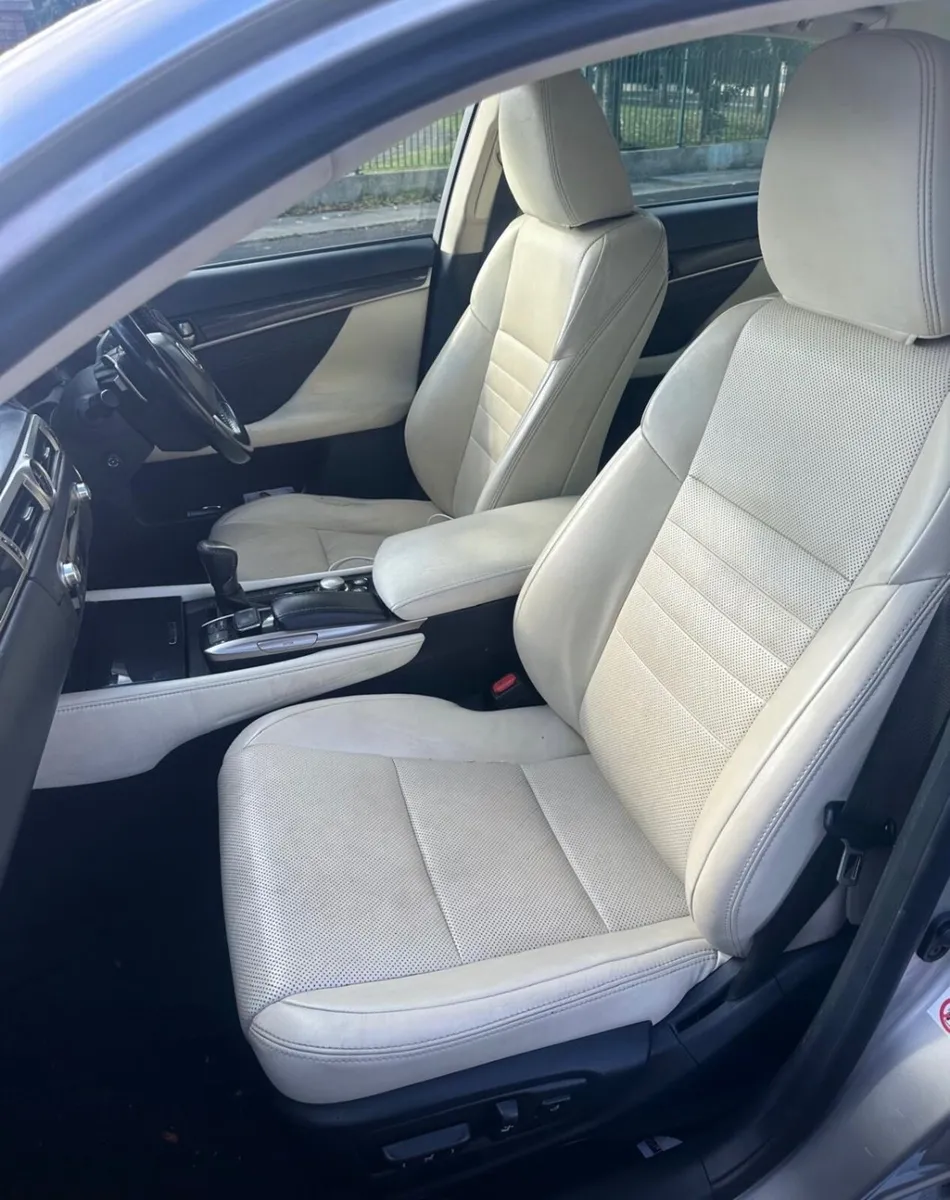 Taxi for Rent - Image 2