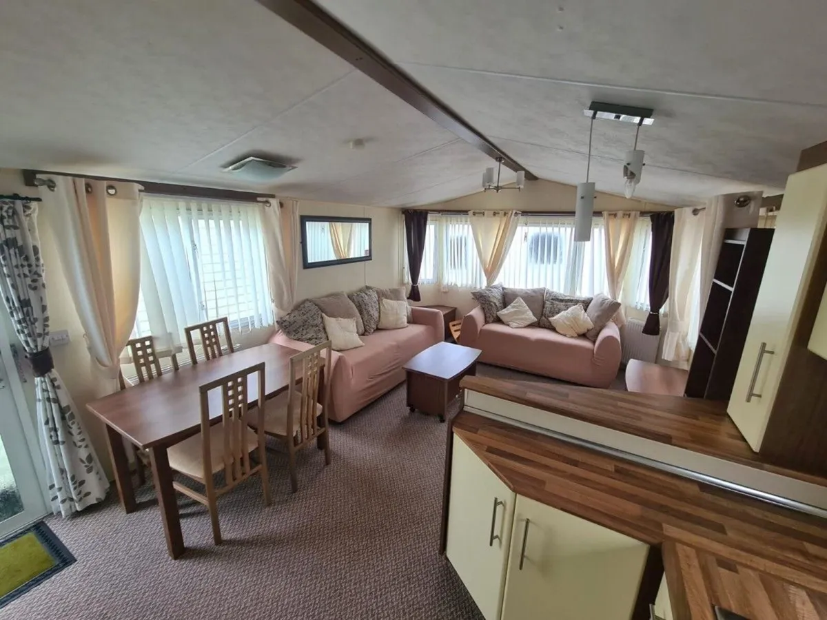 BK Seville 36x12 - 2 Bedroom - Image 4