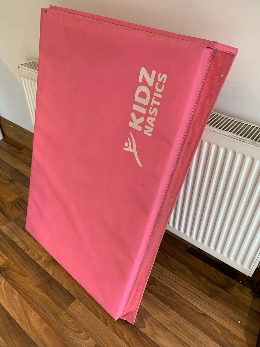 Gymnastics mat - Image 1