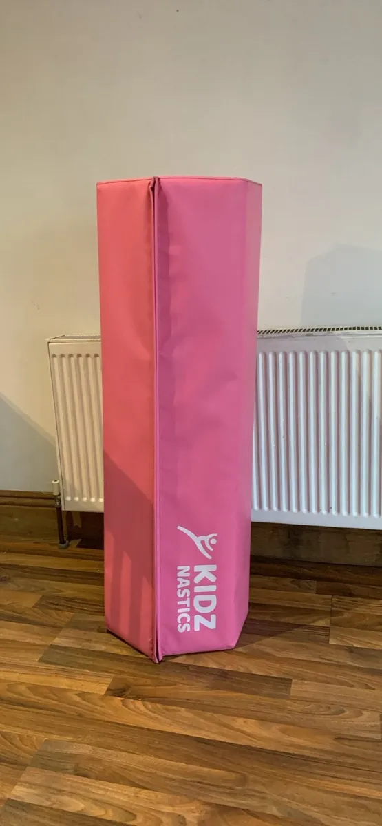 Gymnastics beam - Image 1