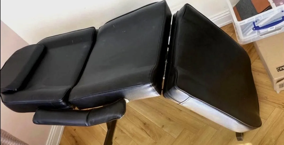 Beauty bed couch - Image 4