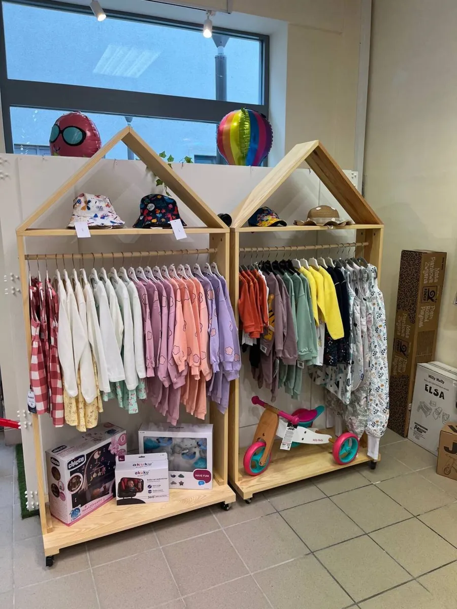 Clothing rack - Image 3