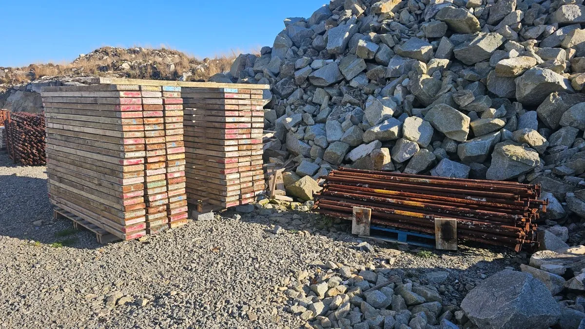 DEPOSIT HAS BEEN TAKEN - Scaffolding for sale - Image 4