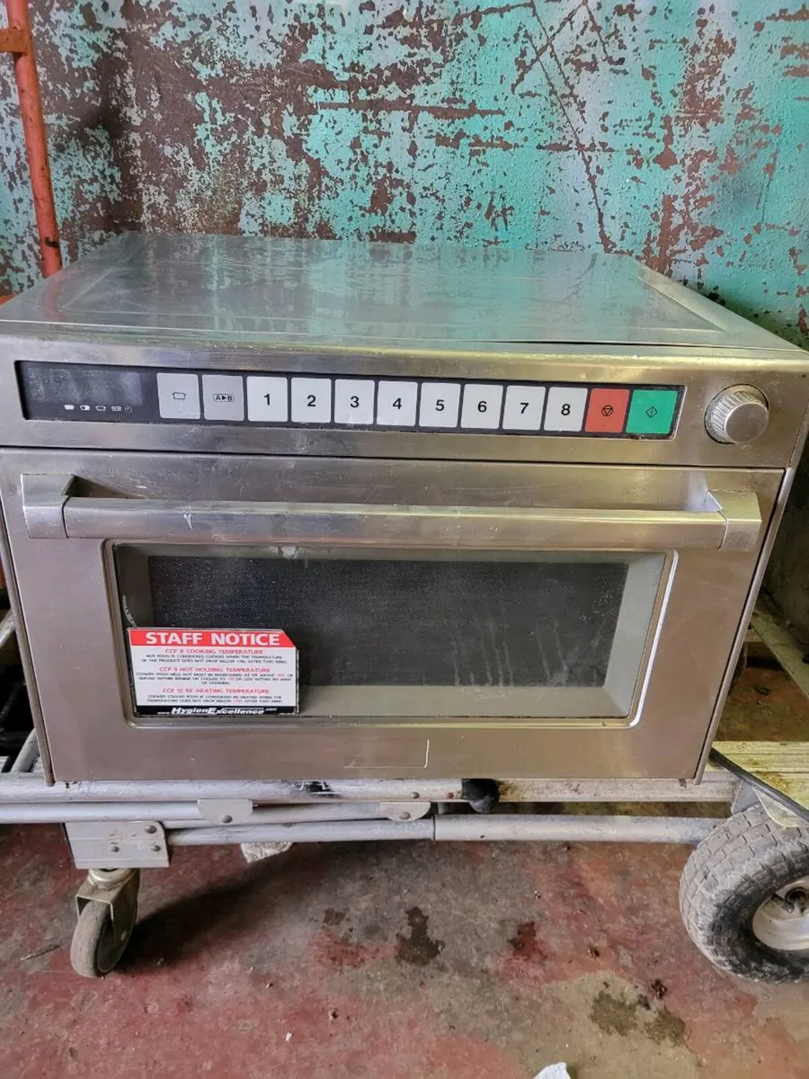 Microwave Commercial PANASONIC NE-1880 - Image 2