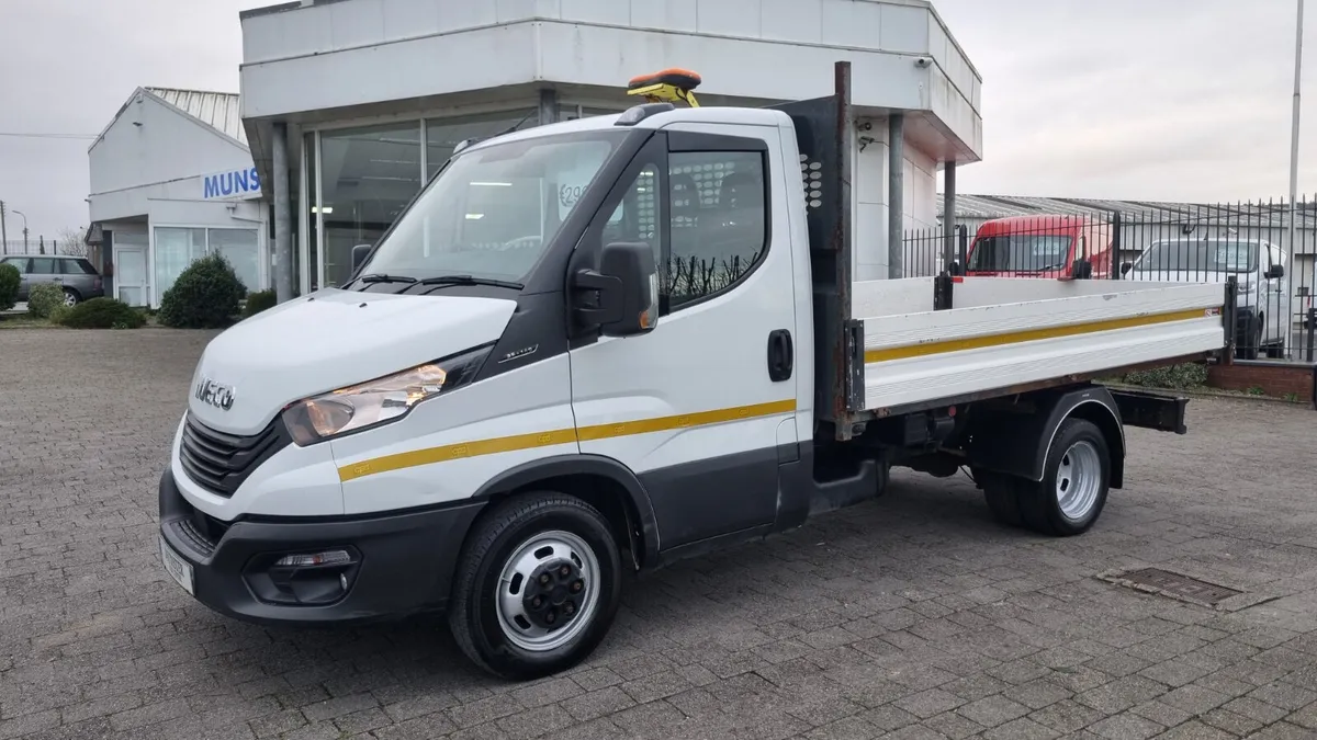 231 IVECO DAILY TIPPER TWIN WHEEL 3.5T 140BHP - Image 1