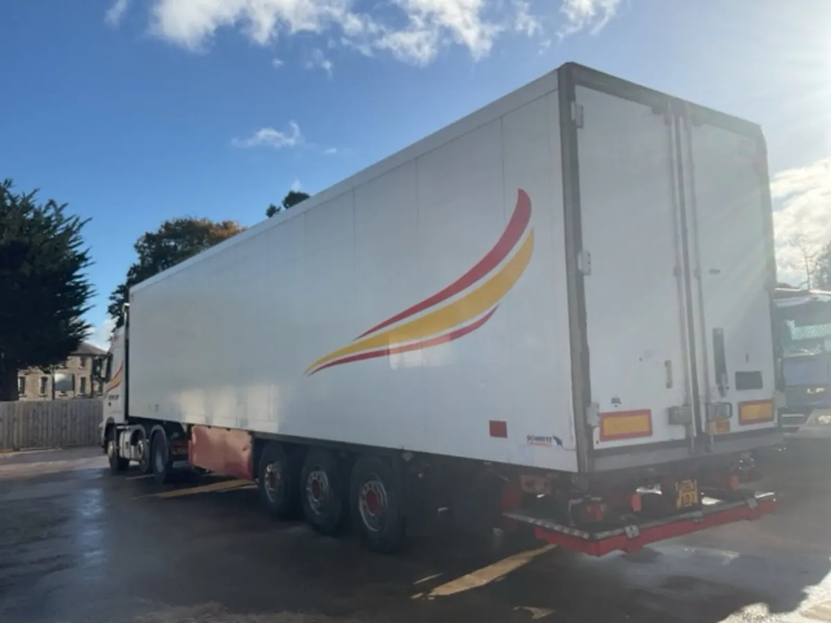 2010 Schmitz Tri Axle Fridge - Image 2