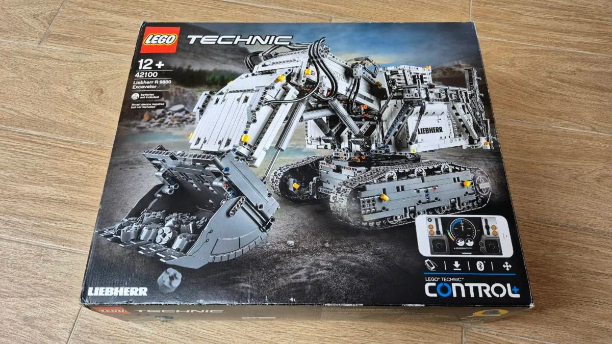 Lego 42110  Liebherr Excavator - Image 2