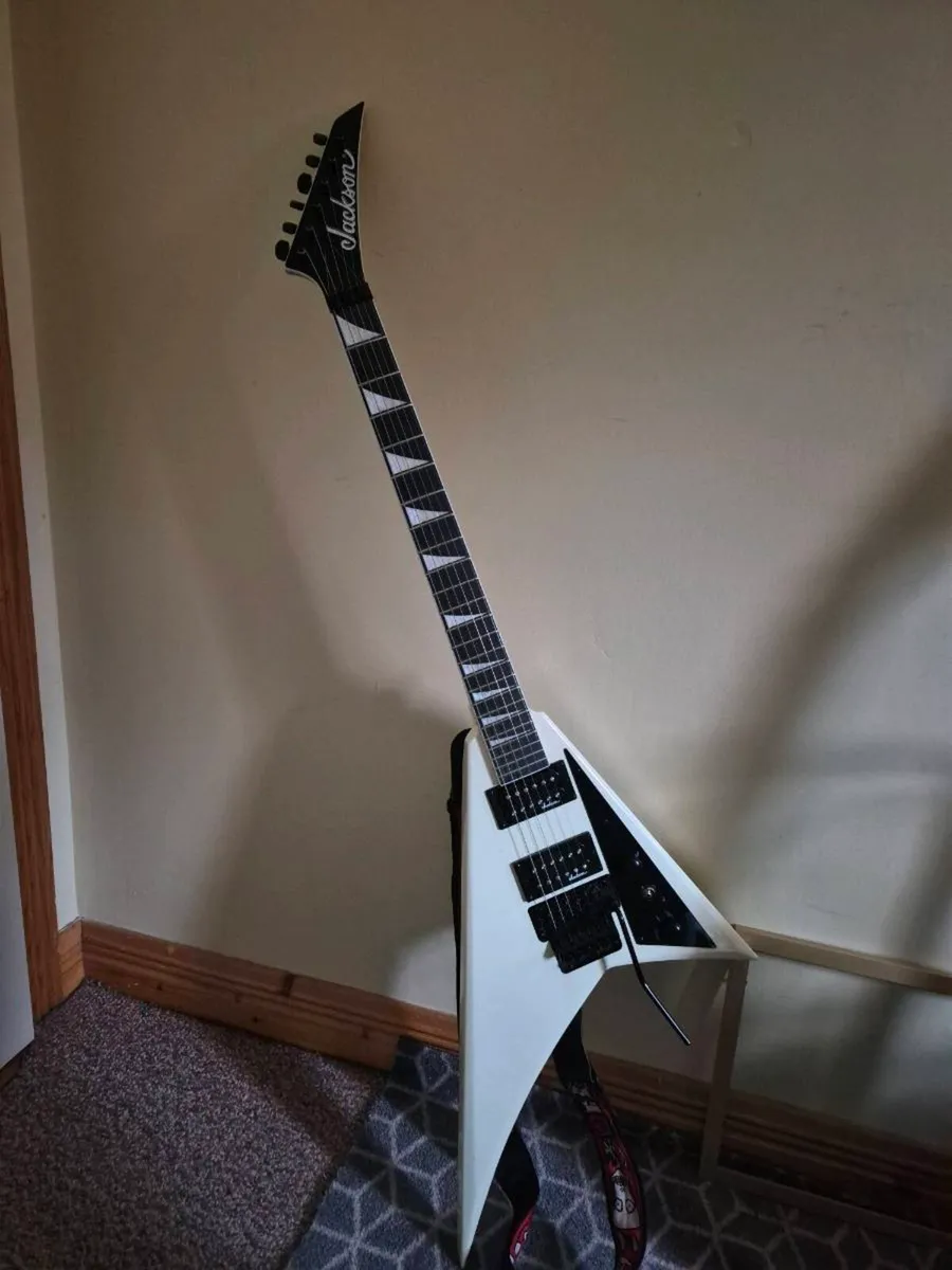 Jackson JS32 Rhoads - Image 1