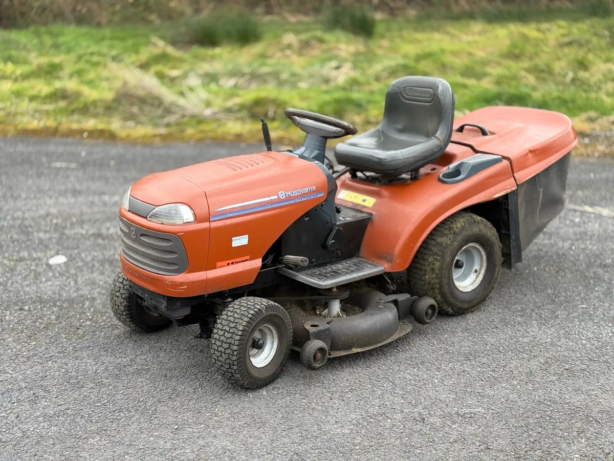 Husqvarna RideOn V-twin Kawasaki 42” cut - Image 1