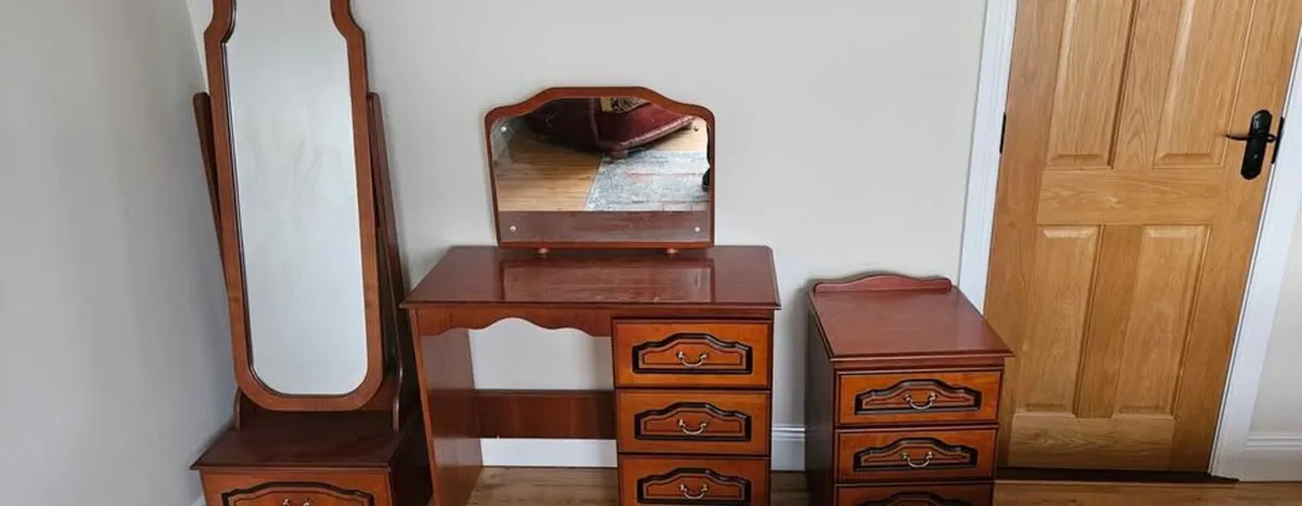 Wardrobe Mirror Vanity desk and bedside Locker - Image 4