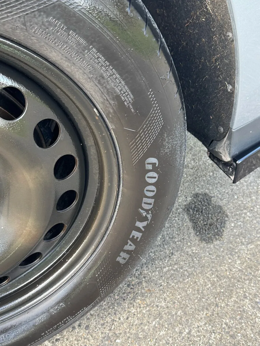 VW wheels & tyres - Image 3