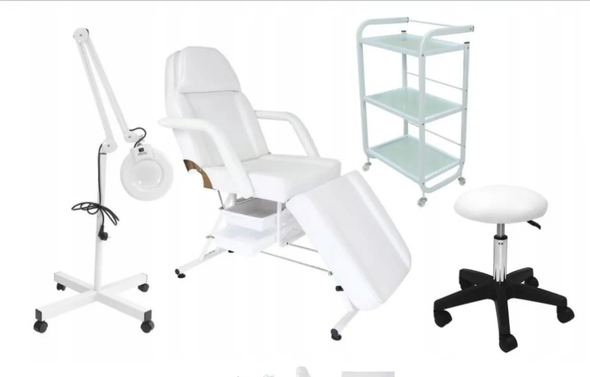 Beauty Bed/Chair Cosmetic Set - Image 2