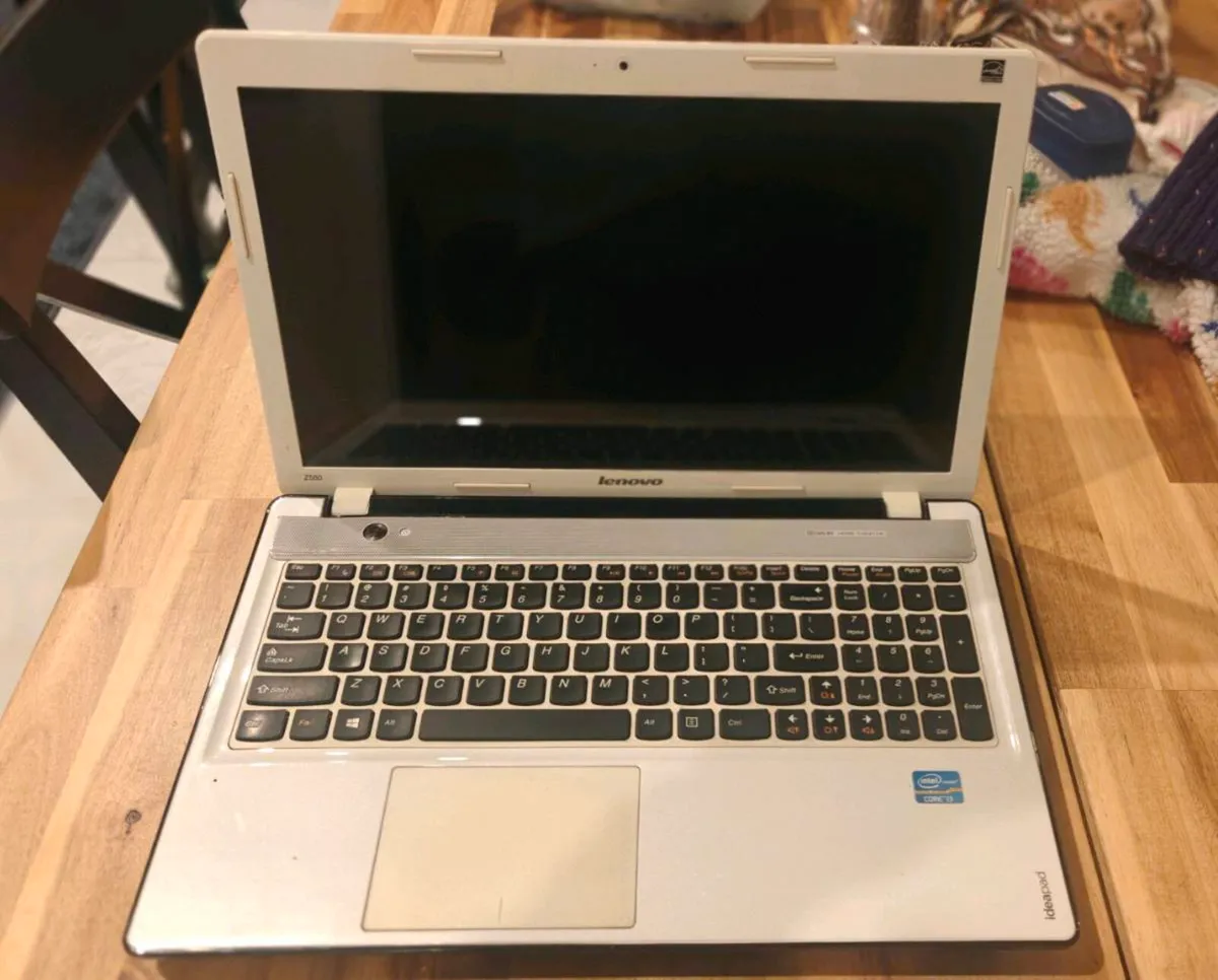 Lenovo IdeaPad Z580 - Image 2