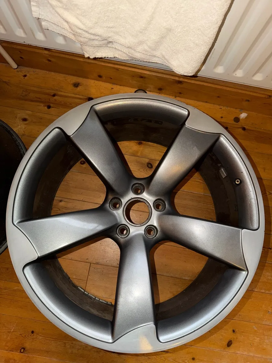 20 inch ttrs Alloys Concaved - Image 3