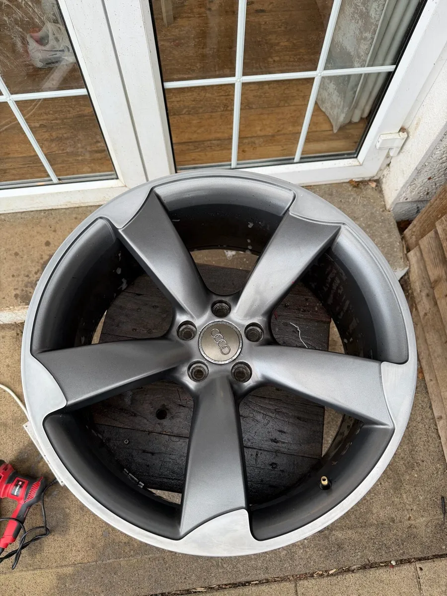 20 inch ttrs Alloys Concaved - Image 1