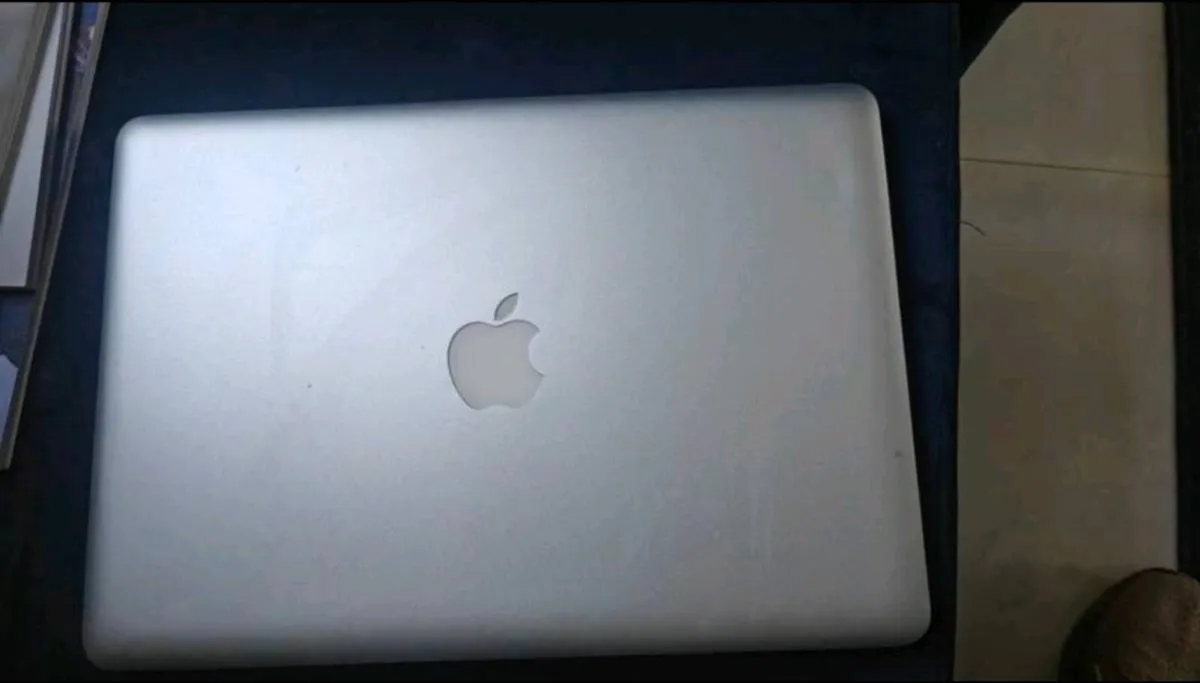 MacBook pro 2012 - Image 3