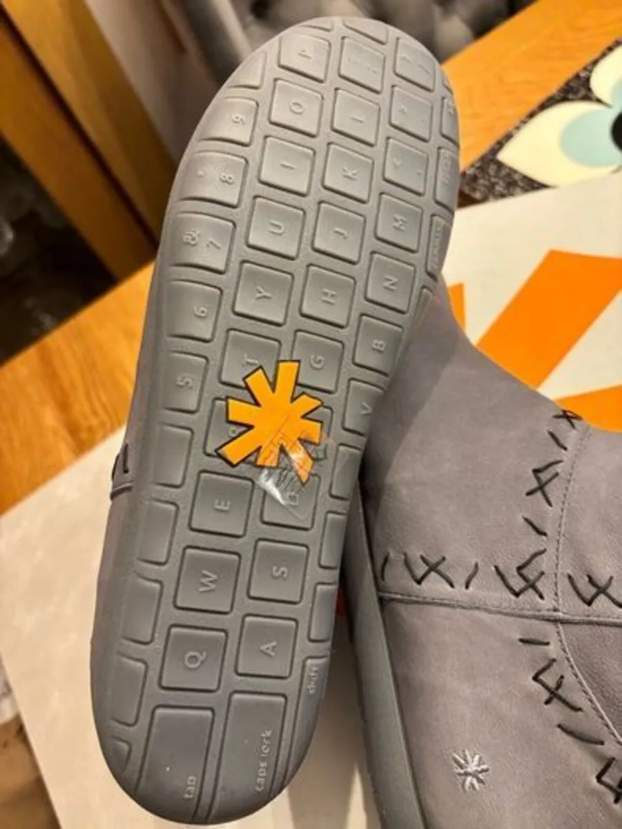 ART full leather flat boots 7uk 41eu NEW in Box - Image 1