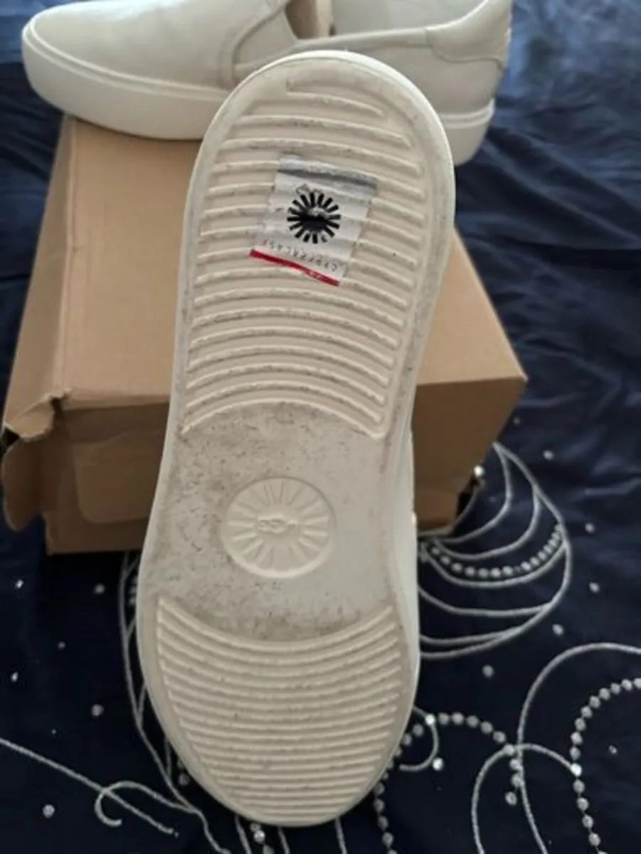 Womens white leather UGGs 8UK 41EU - Image 3