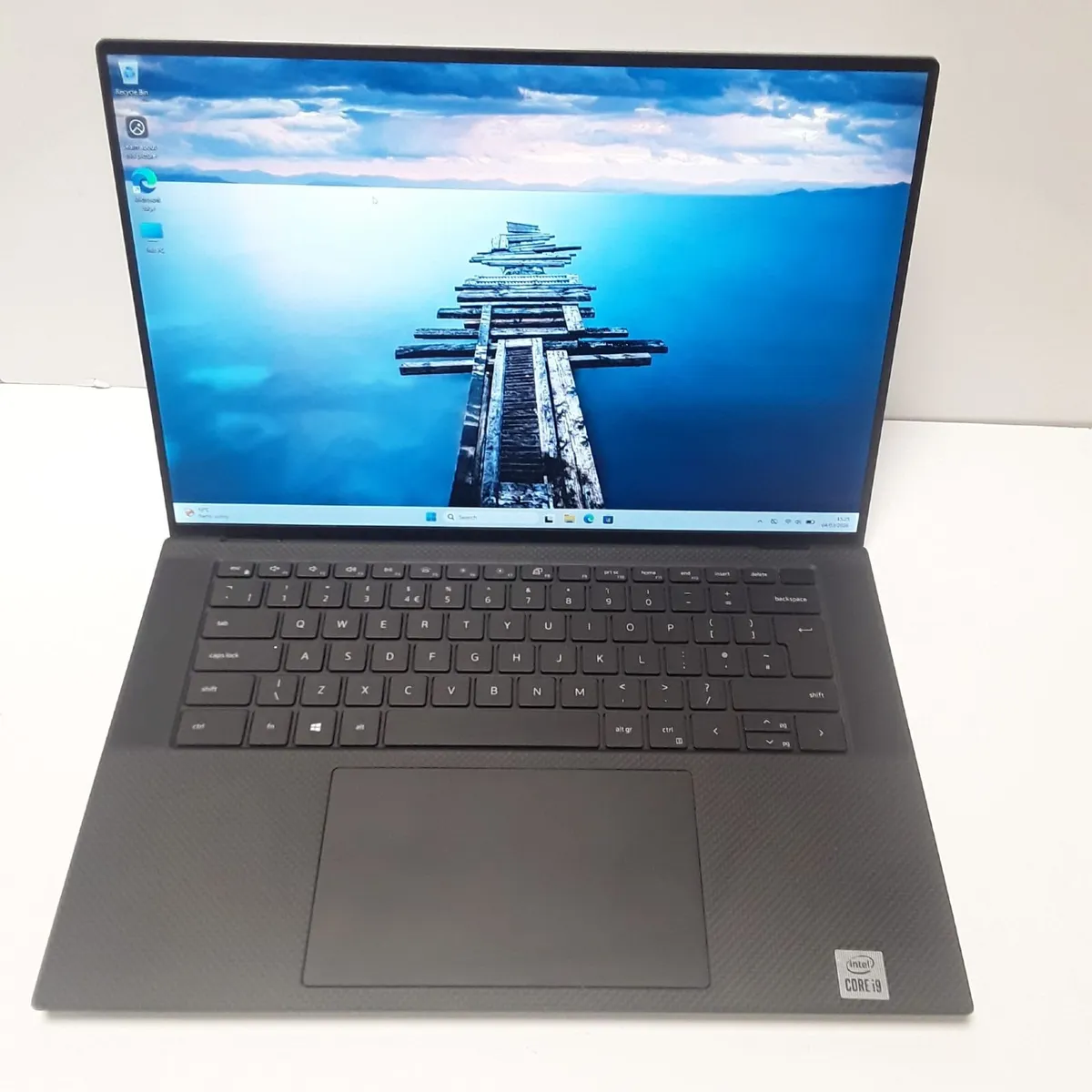Dell XPS 15 9500 | Intel Core i9-10885H | 16GB RAM - Image 1