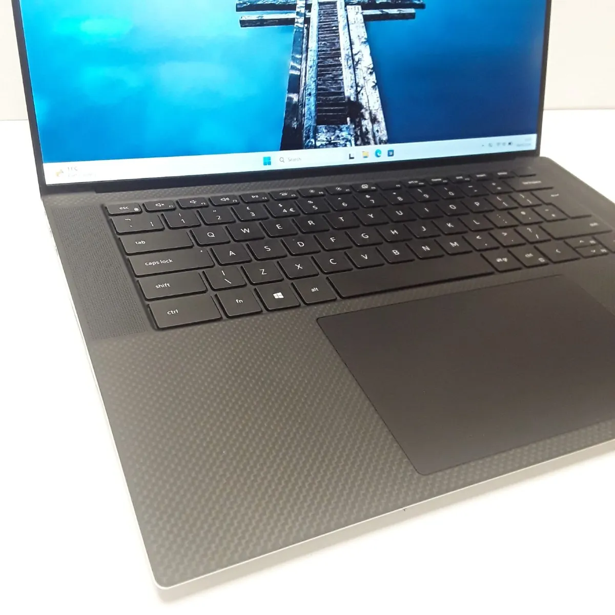 Dell XPS 15 9500 | Intel Core i9-10885H | 16GB RAM - Image 2