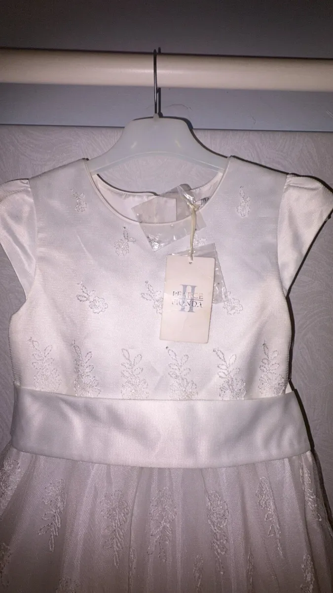 Communion dress - Image 2