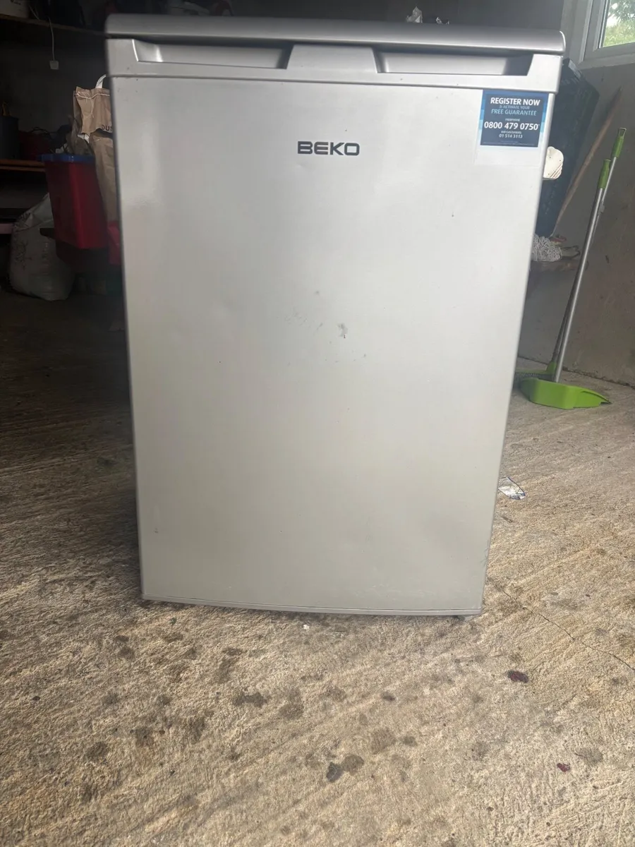 Small Freezer - Image 4