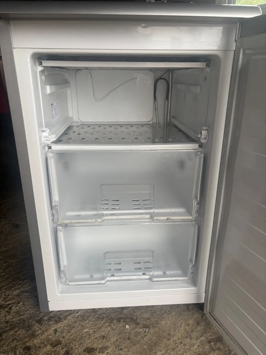 Small Freezer - Image 2