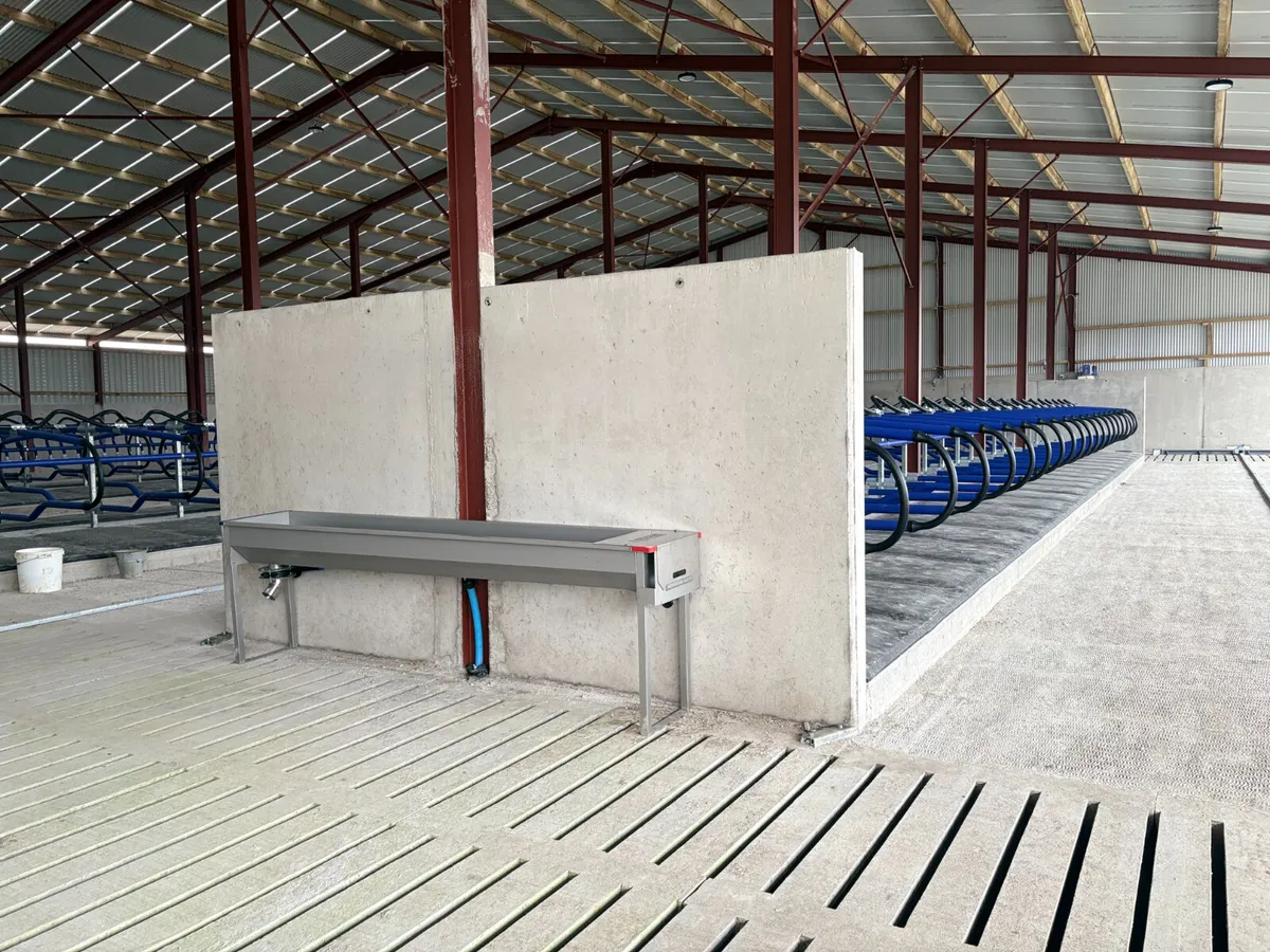 EASYFIX Stainless Steel Water Trough - Image 4